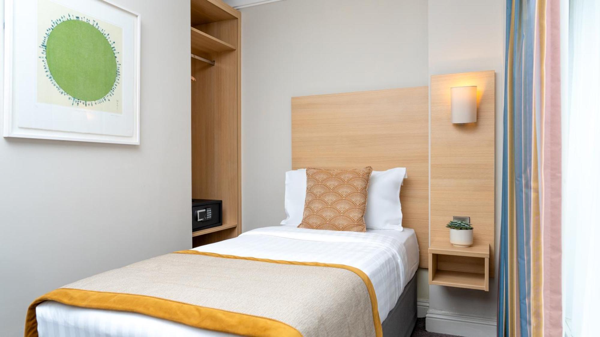 Standard Single Room,1636735650:JPEG
